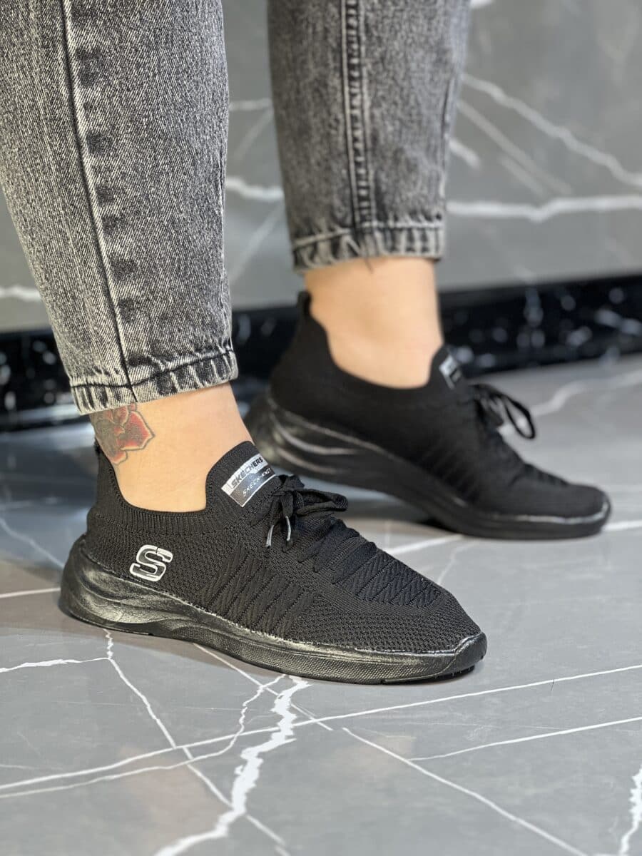 کتونی فوق نرم و سبک باشگاهی ریچر - Image 3