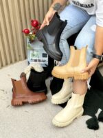 نیم بوت پینک پلاس