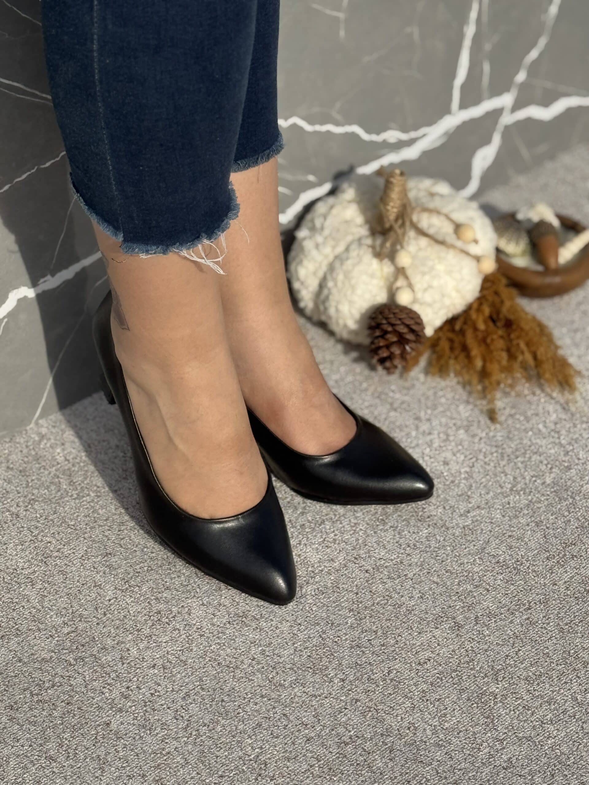 IMG_20250125_123800 کفش پاشنه دار گیتا - Image 1