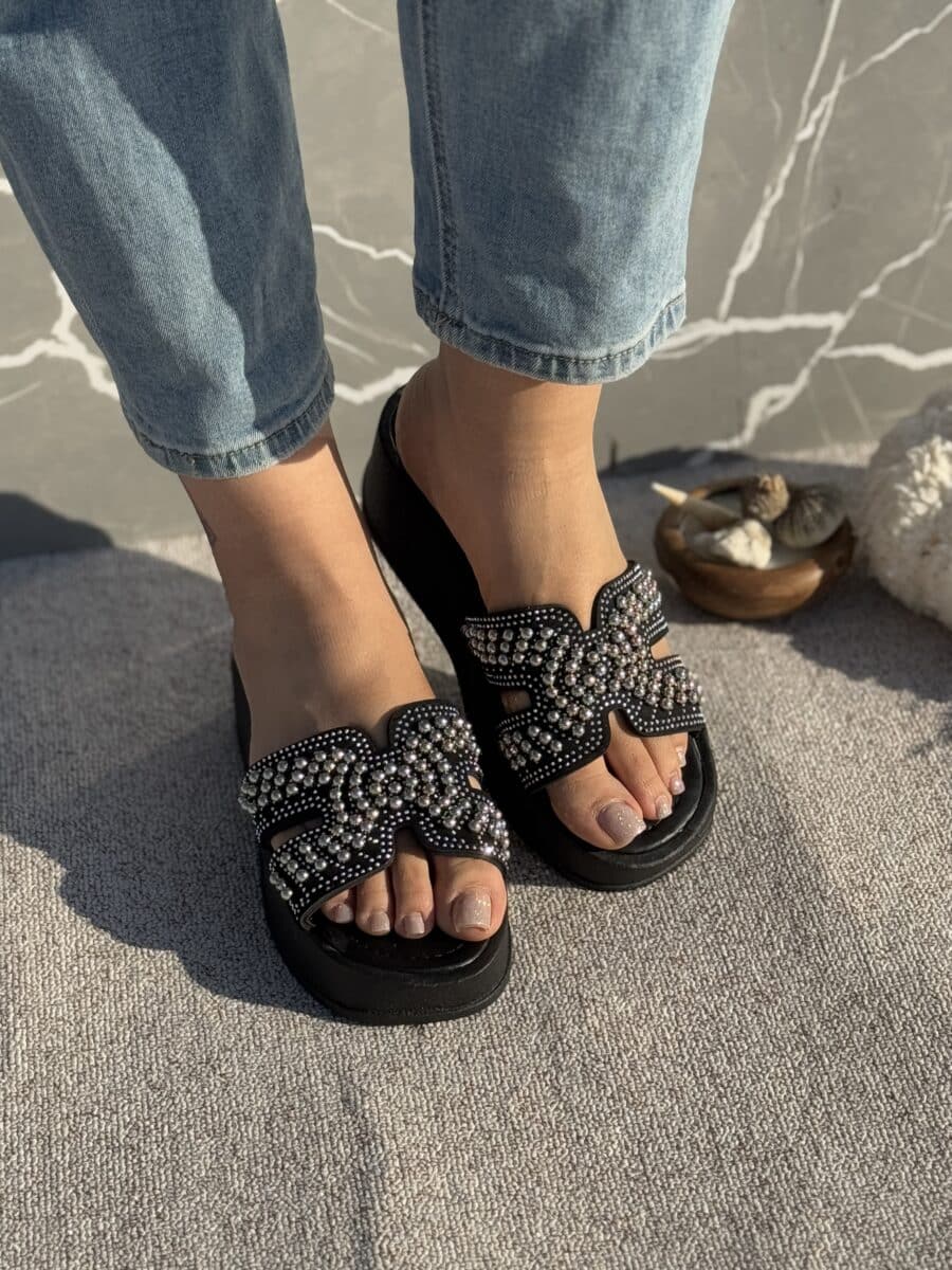 صندل میترا - Image 4