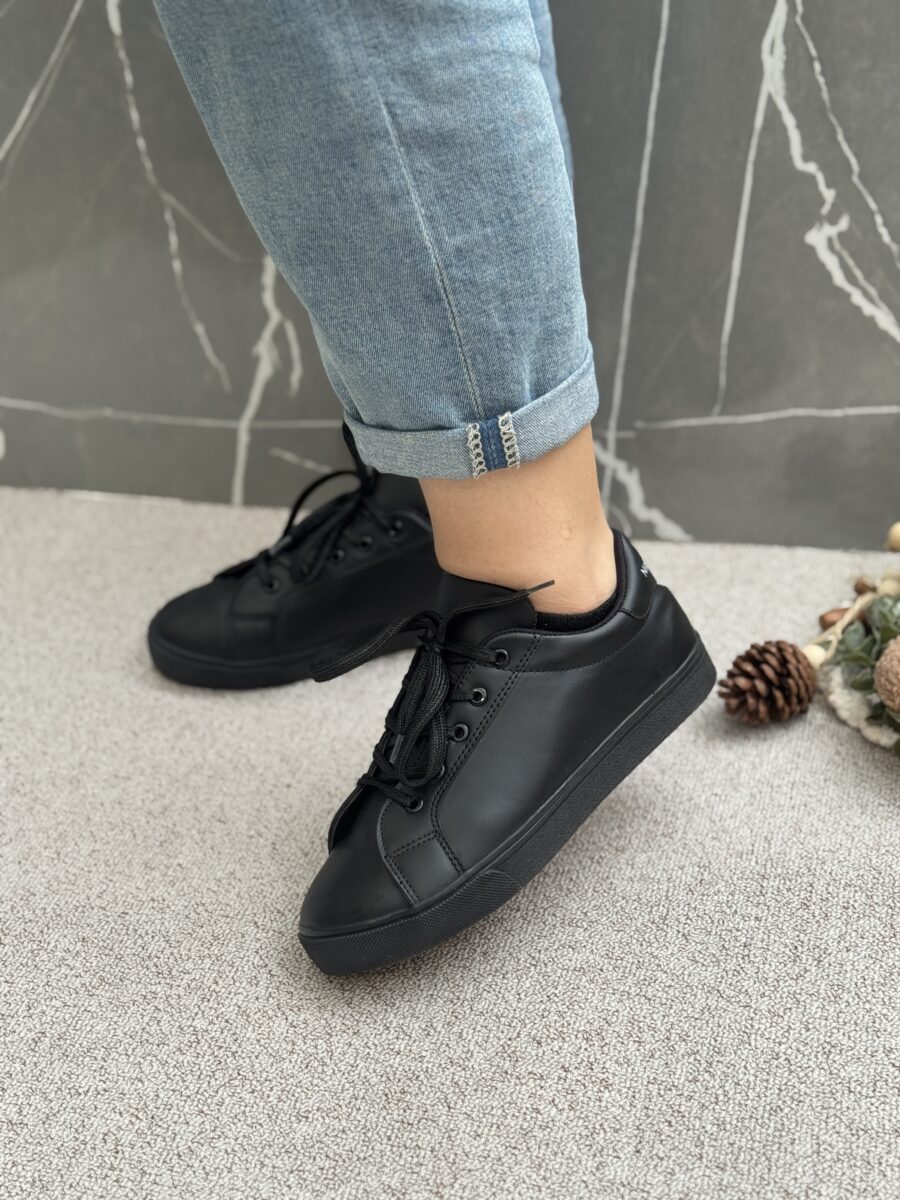 ونس نایت - Image 3