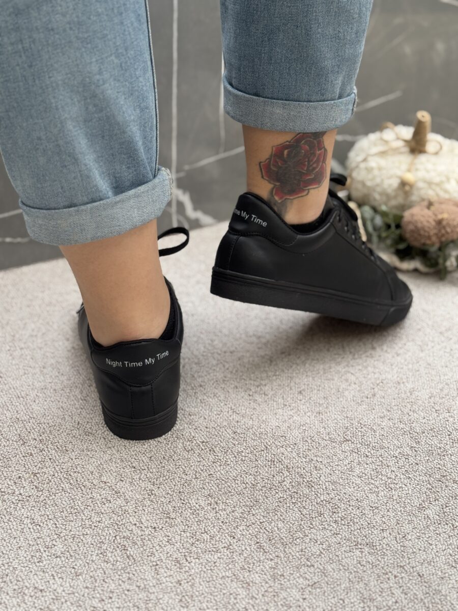 ونس نایت - Image 4