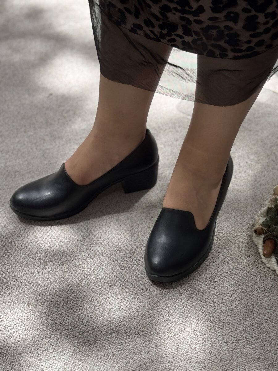 کفش پاشنه دار طبی ساده - Image 3